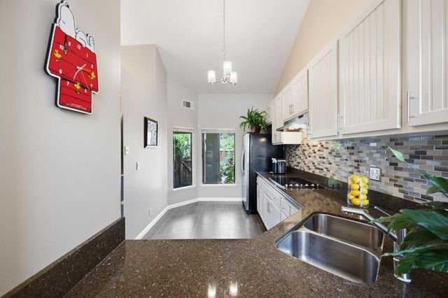 28169 Riggs Court, Hayward, CA 94542