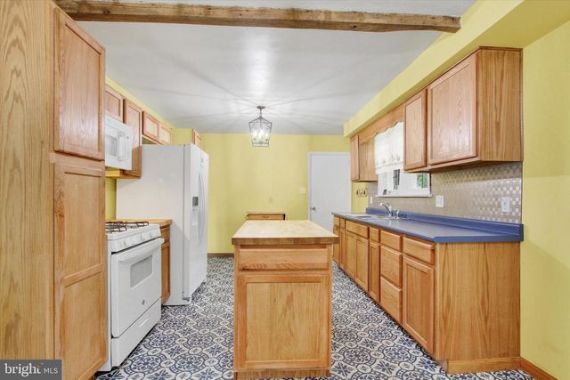 1442 HONDA RD, Hanover, PA 17331
