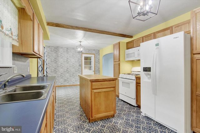 1442 HONDA RD, Hanover, PA 17331