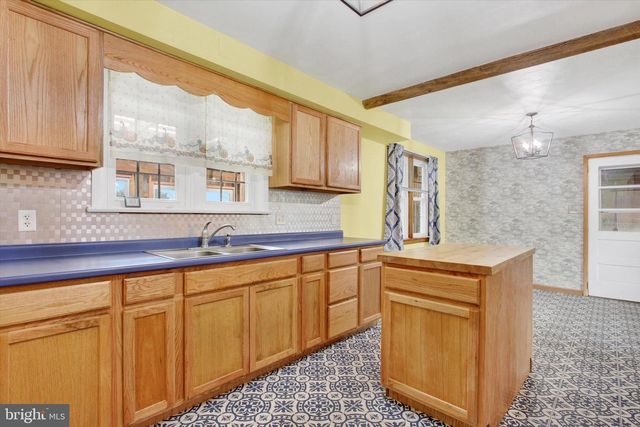 1442 HONDA RD, Hanover, PA 17331