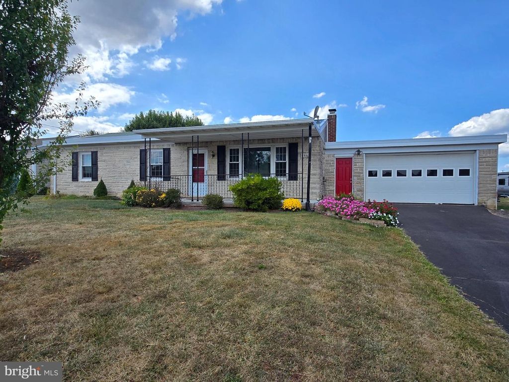 1442 HONDA RD, Hanover, PA 17331