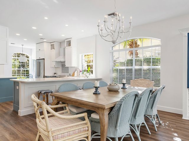 8829 Lakeside Circle, Vero Beach, FL 32963