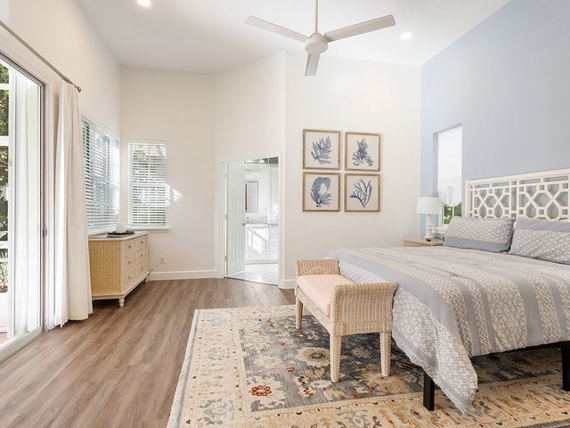 8829 Lakeside Circle, Vero Beach, FL 32963