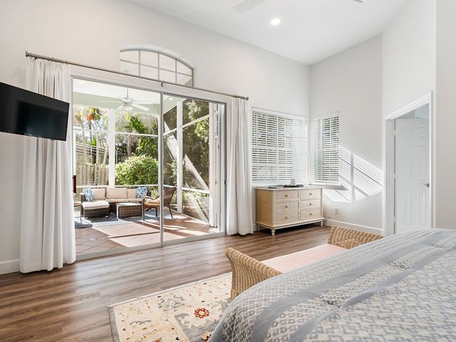 8829 Lakeside Circle, Vero Beach, FL 32963