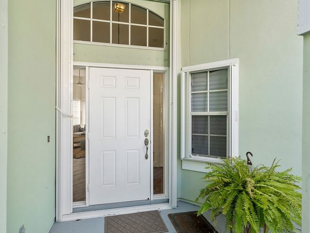 8829 Lakeside Circle, Vero Beach, FL 32963