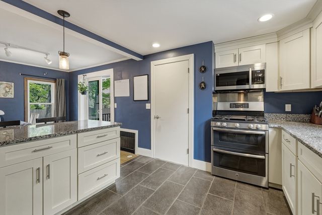 197 Bridge Road, Northampton, MA 01062