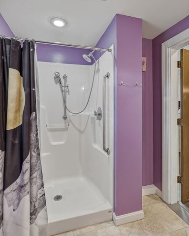 197 Bridge Road, Northampton, MA 01062
