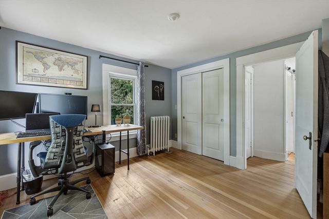 197 Bridge Road, Northampton, MA 01062