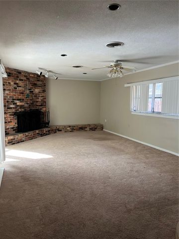 812 NORTHSIDE DRIVE, Mount Dora, FL 32757