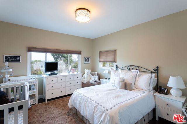 13902 VALLEY VISTA, Sherman Oaks, CA 91423
