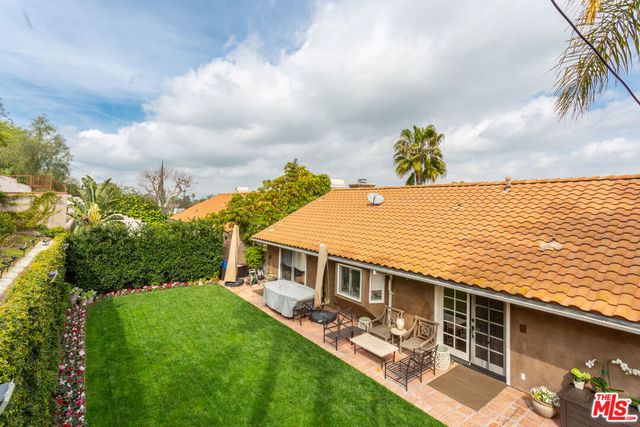 13902 VALLEY VISTA, Sherman Oaks, CA 91423