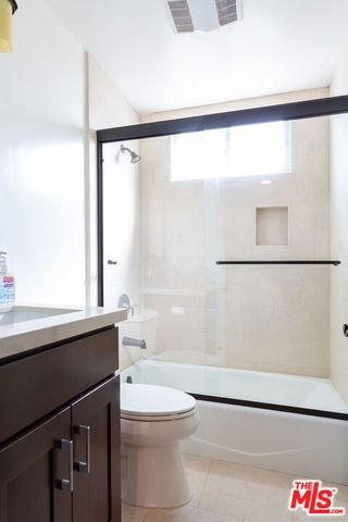 13902 VALLEY VISTA, Sherman Oaks, CA 91423