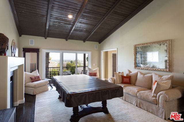 13902 VALLEY VISTA, Sherman Oaks, CA 91423