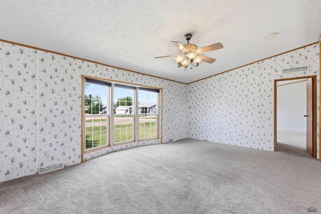 330 FERGUSON ST, Hermosa, SD 57744