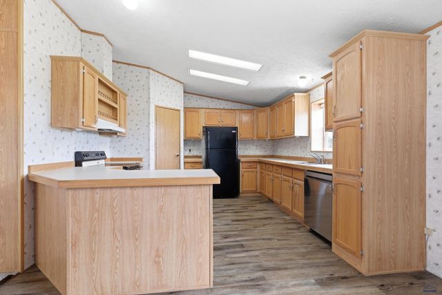 330 FERGUSON ST, Hermosa, SD 57744