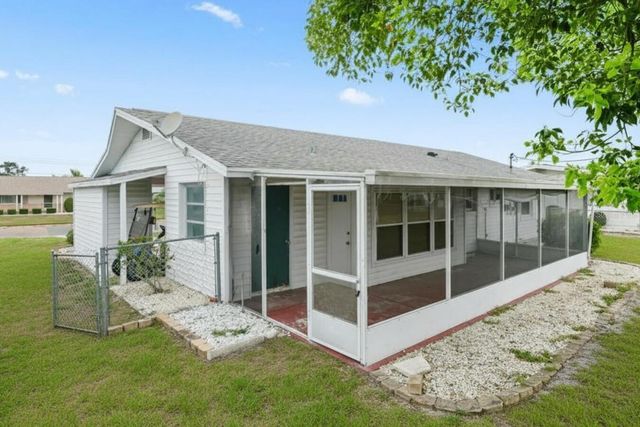 816 OAKMONT AVENUE, Sun City Center, FL 33573