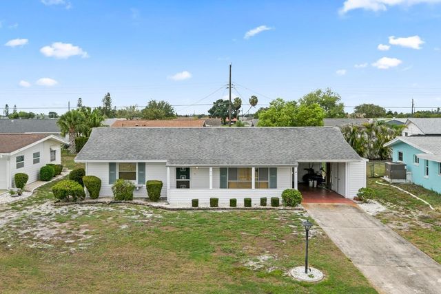 816 OAKMONT AVENUE, Sun City Center, FL 33573