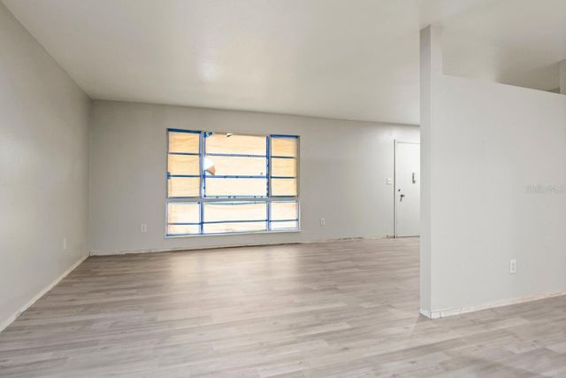 816 OAKMONT AVENUE, Sun City Center, FL 33573