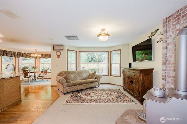 6429 Cedar Terrace Lane NW, Bremerton, WA 98312