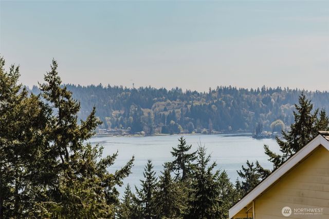 6429 Cedar Terrace Lane NW, Bremerton, WA 98312