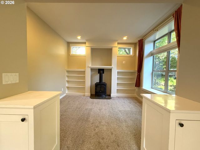 1145 W 28TH Ave, Eugene, OR 97405
