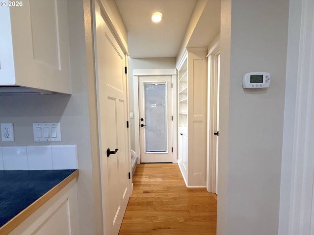 1145 W 28TH Ave, Eugene, OR 97405