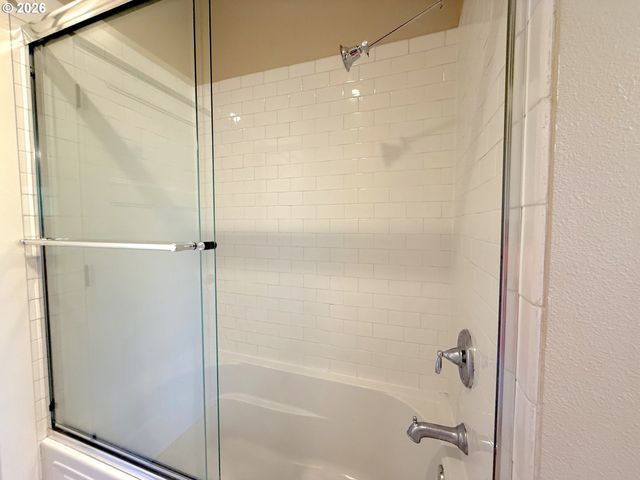1145 W 28TH Ave, Eugene, OR 97405