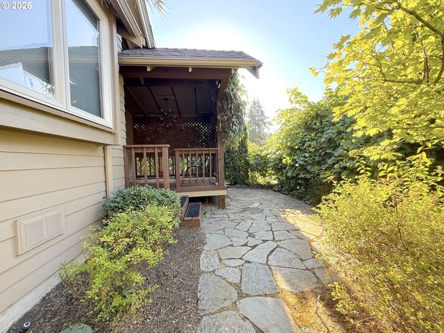 1145 W 28TH Ave, Eugene, OR 97405