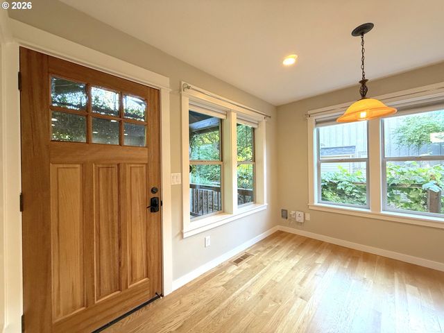 1145 W 28TH Ave, Eugene, OR 97405