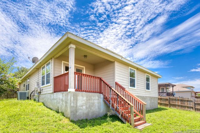 8607 CHEYENNE BLF, Converse, TX 78109