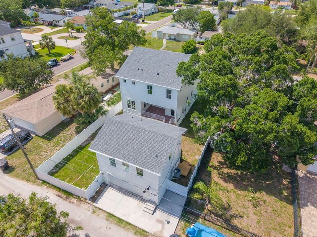 808 39TH AVENUE NE, St Petersburg, FL 33703