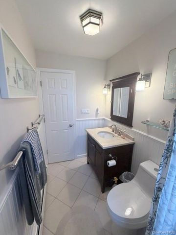 20 Avenue C, Tappan, NY 10983