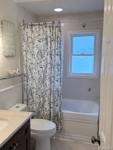 20 Avenue C, Tappan, NY 10983