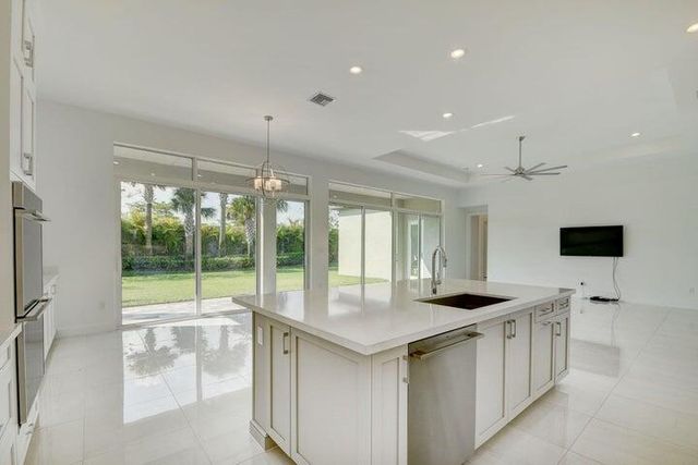 12832 Veneto Springs Drive, Boynton Beach, FL 33473