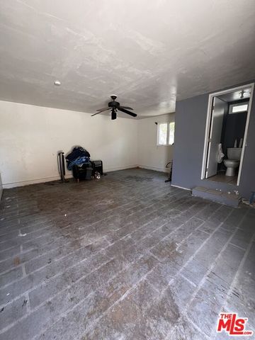 8903 Ramsgate Avenue, Los Angeles, CA 90045