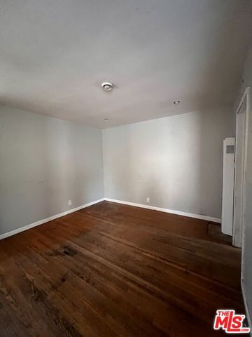 8903 Ramsgate Avenue, Los Angeles, CA 90045