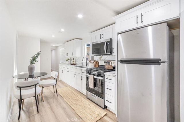1450 W 35th Place, Los Angeles, CA 90018