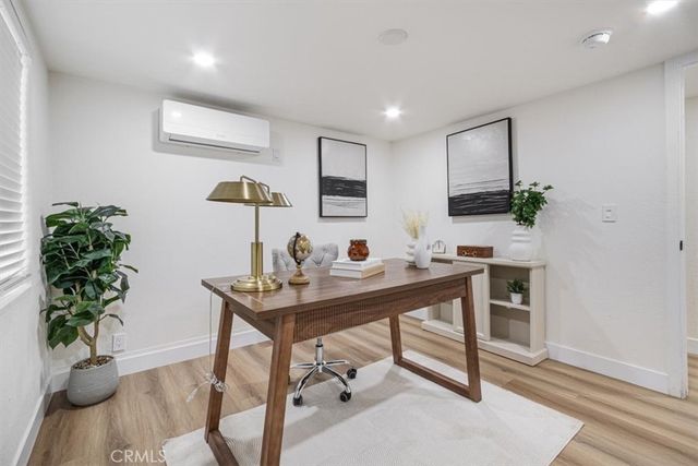 1450 W 35th Place, Los Angeles, CA 90018