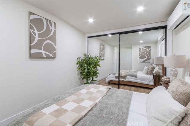 1450 W 35th Place, Los Angeles, CA 90018