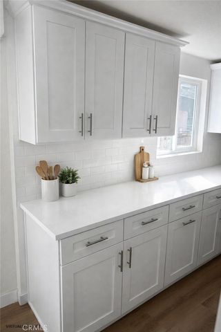 1450 W 35th Place, Los Angeles, CA 90018