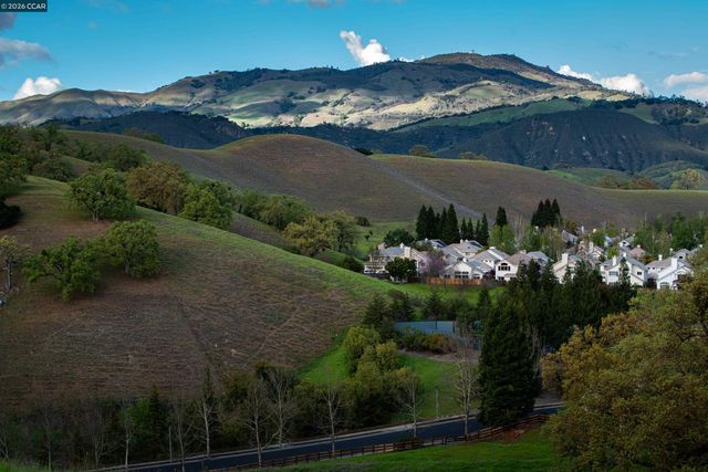 108 Merano St, Danville, CA 94526