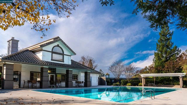 108 Merano St, Danville, CA 94526