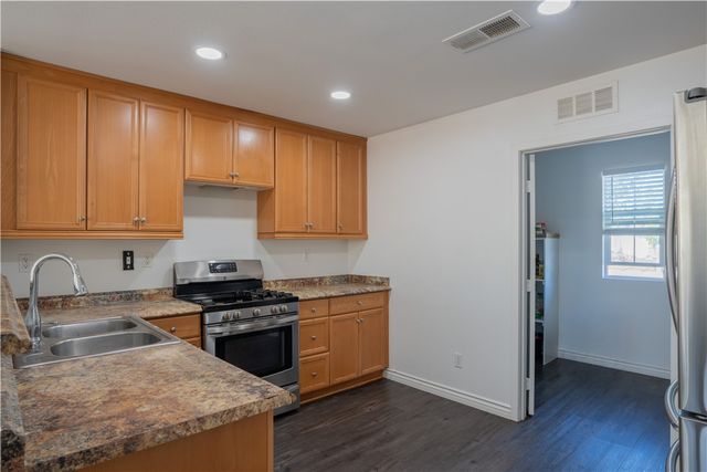 3069 Gazania Drive, Perris, CA 92571