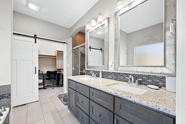 4702 N Emerald Ct, Maize, KS 67101