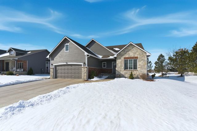 4702 N Emerald Ct, Maize, KS 67101