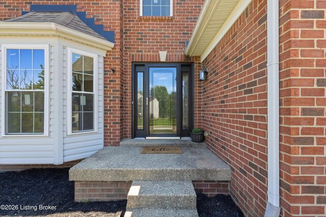 8703 Sanctuary Ln, Louisville, KY 40291