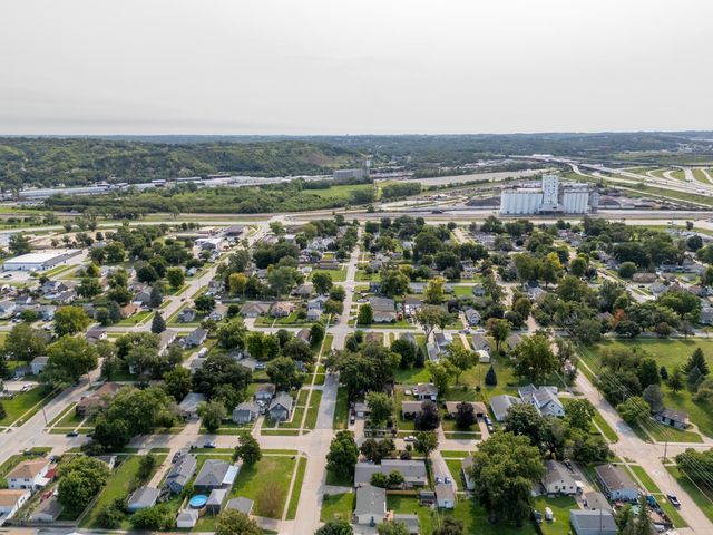 1011 24TH Avenue, Council Bluffs, IA 51501