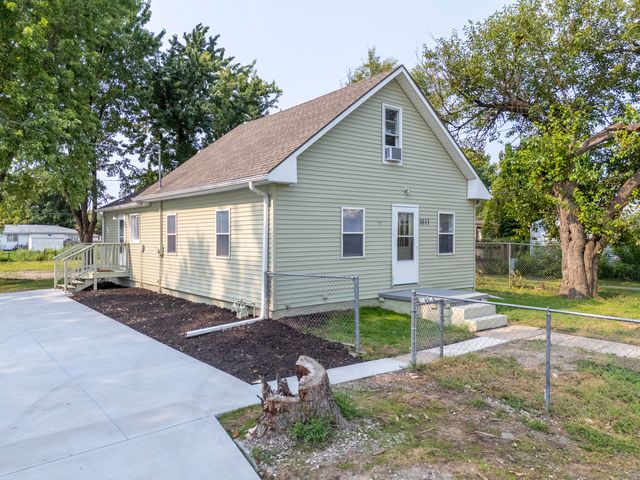 1011 24TH Avenue, Council Bluffs, IA 51501