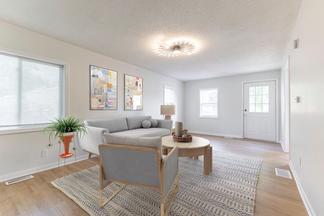 1011 24TH Avenue, Council Bluffs, IA 51501