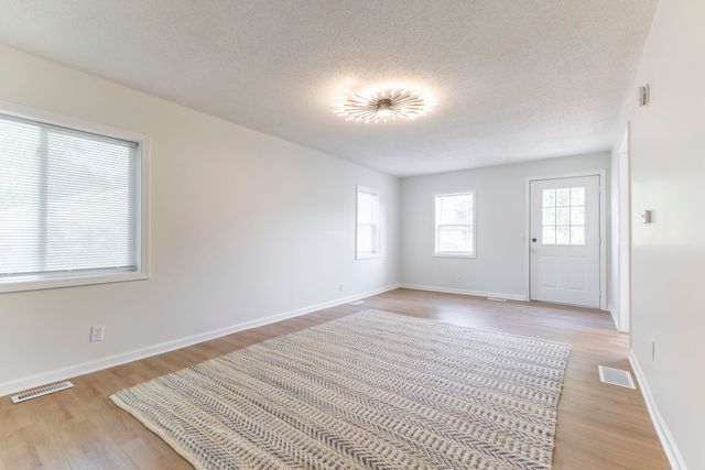 1011 24TH Avenue, Council Bluffs, IA 51501